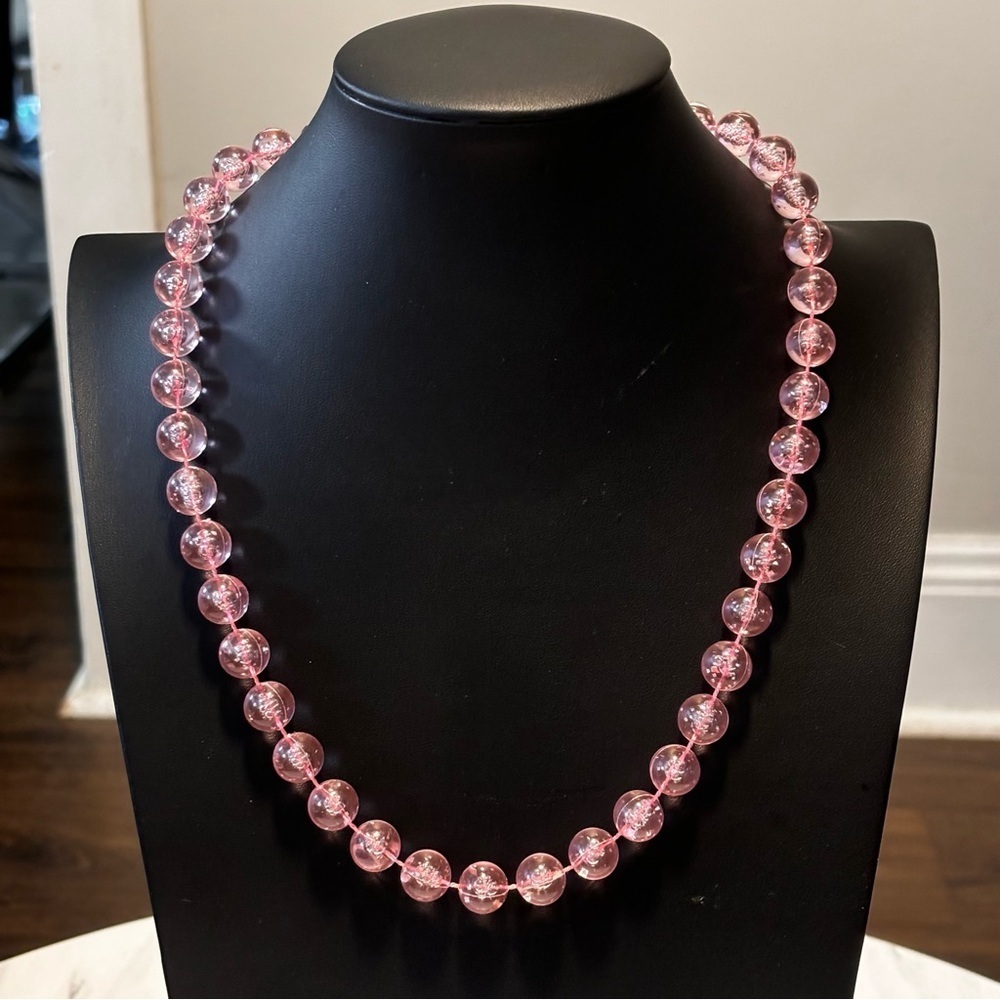Vintage pink bubble lucite beaded necklace